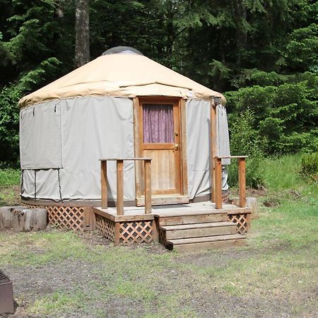 Mount Hood Village Yurt 1 Exterior photo